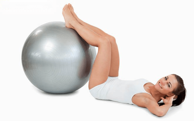 ασκήσεις με γυμναστική μπάλα για κιρσούς